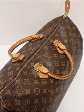 Louis Vuitton Speedy 40 Monogram Top-Handle Bowling Bag in Brown and Tan